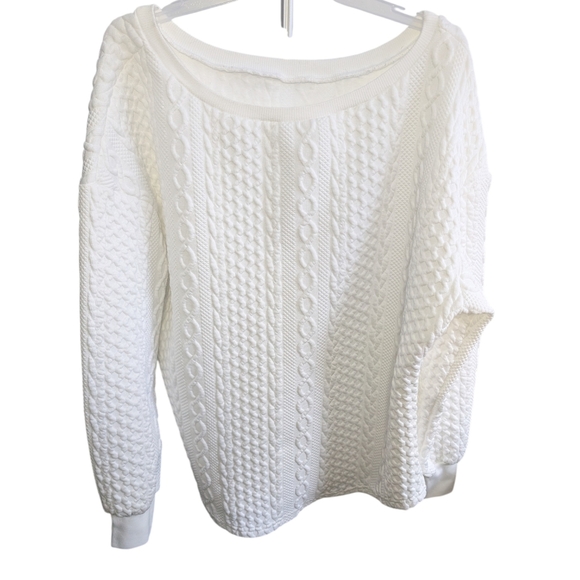White Textured Cable Knit Sweater Minimalist Capsule Wardrobe - Picture 5 of 9